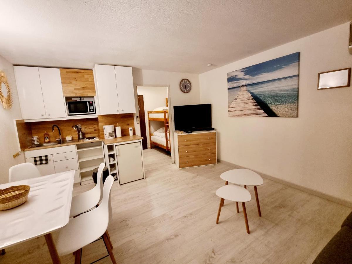 Apartment 100 M De La - Les Cigales De - - Parking *
